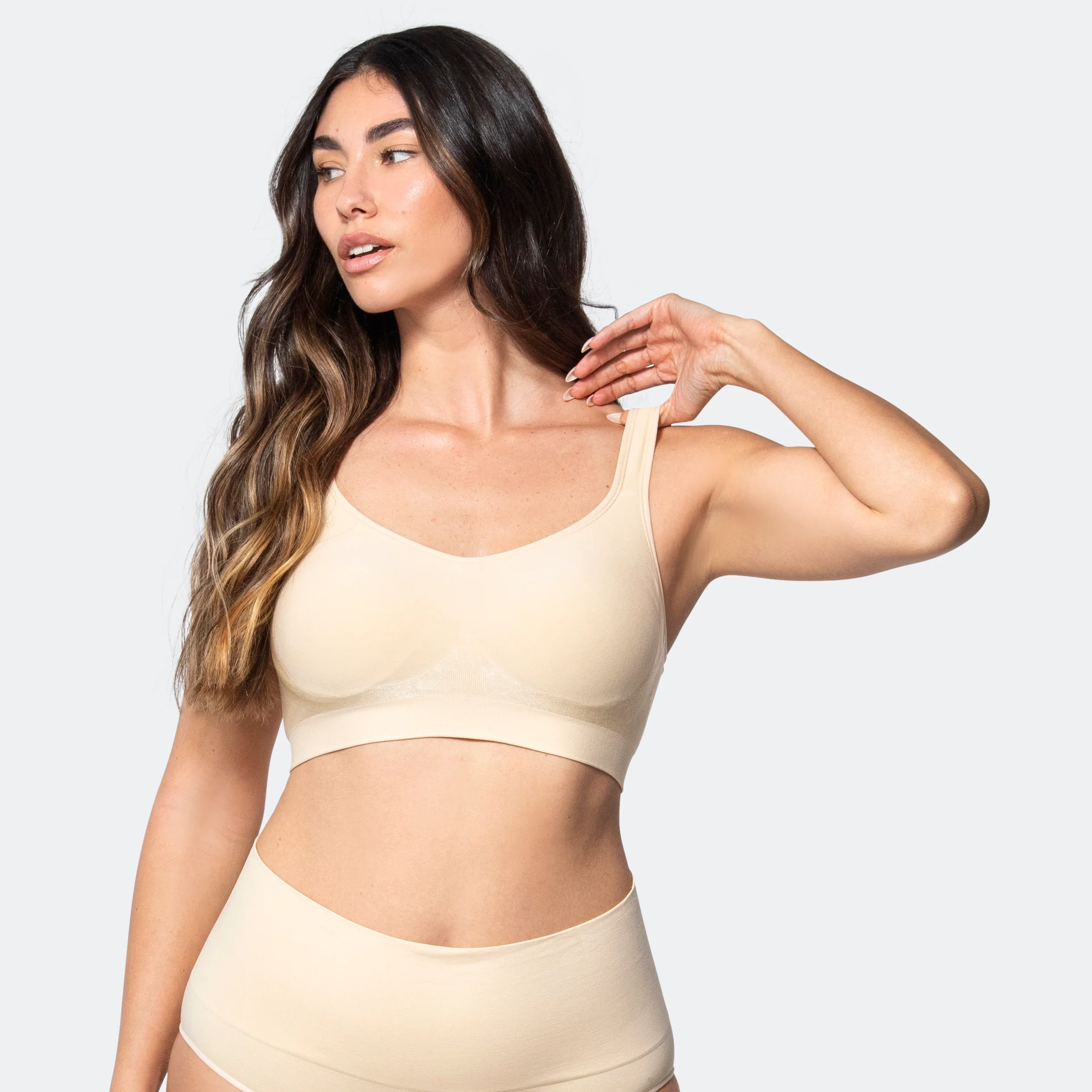 459 The Comfort Shaping Bra with Adjustable Straps - Image 4