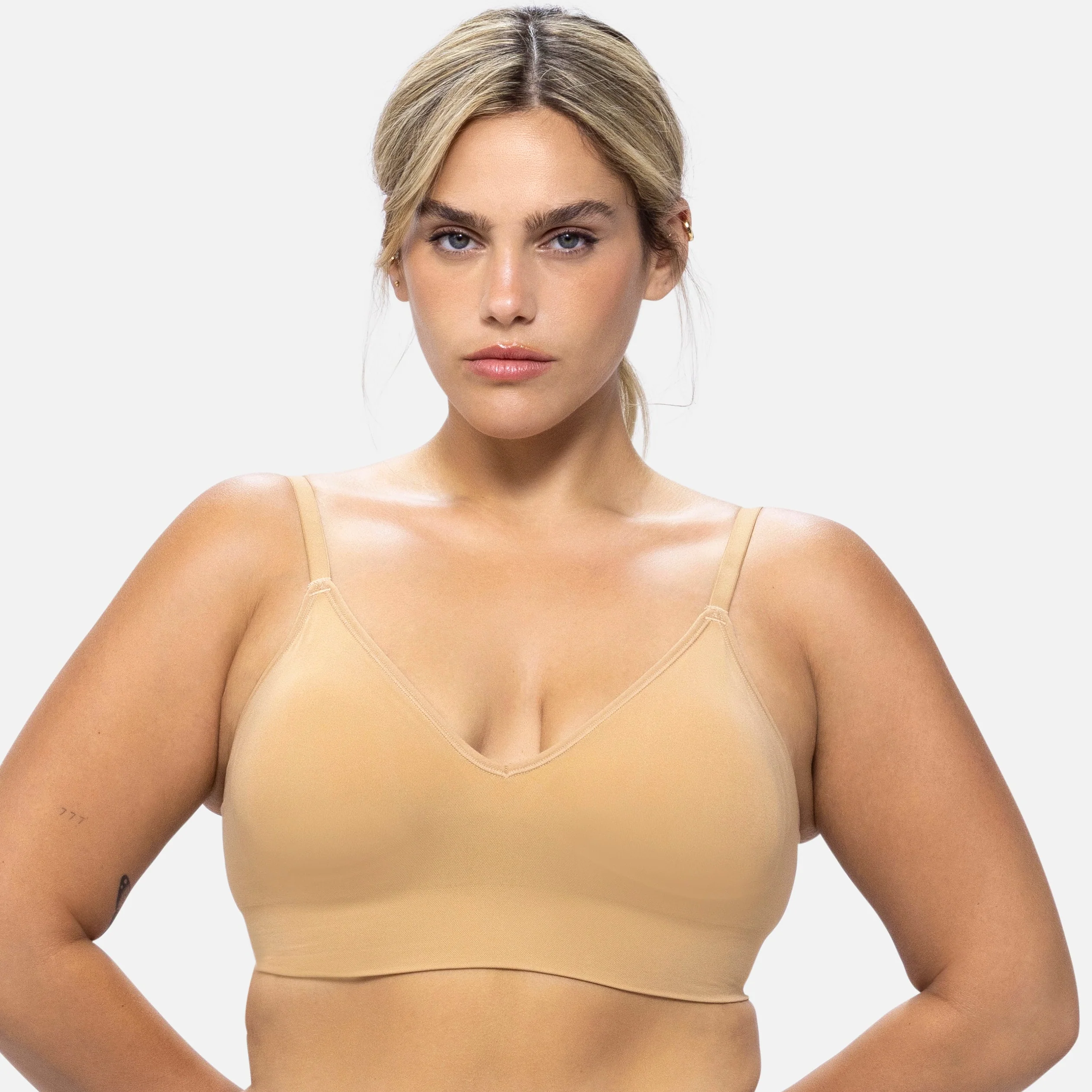 450 The Pullover Bralette - Image 4