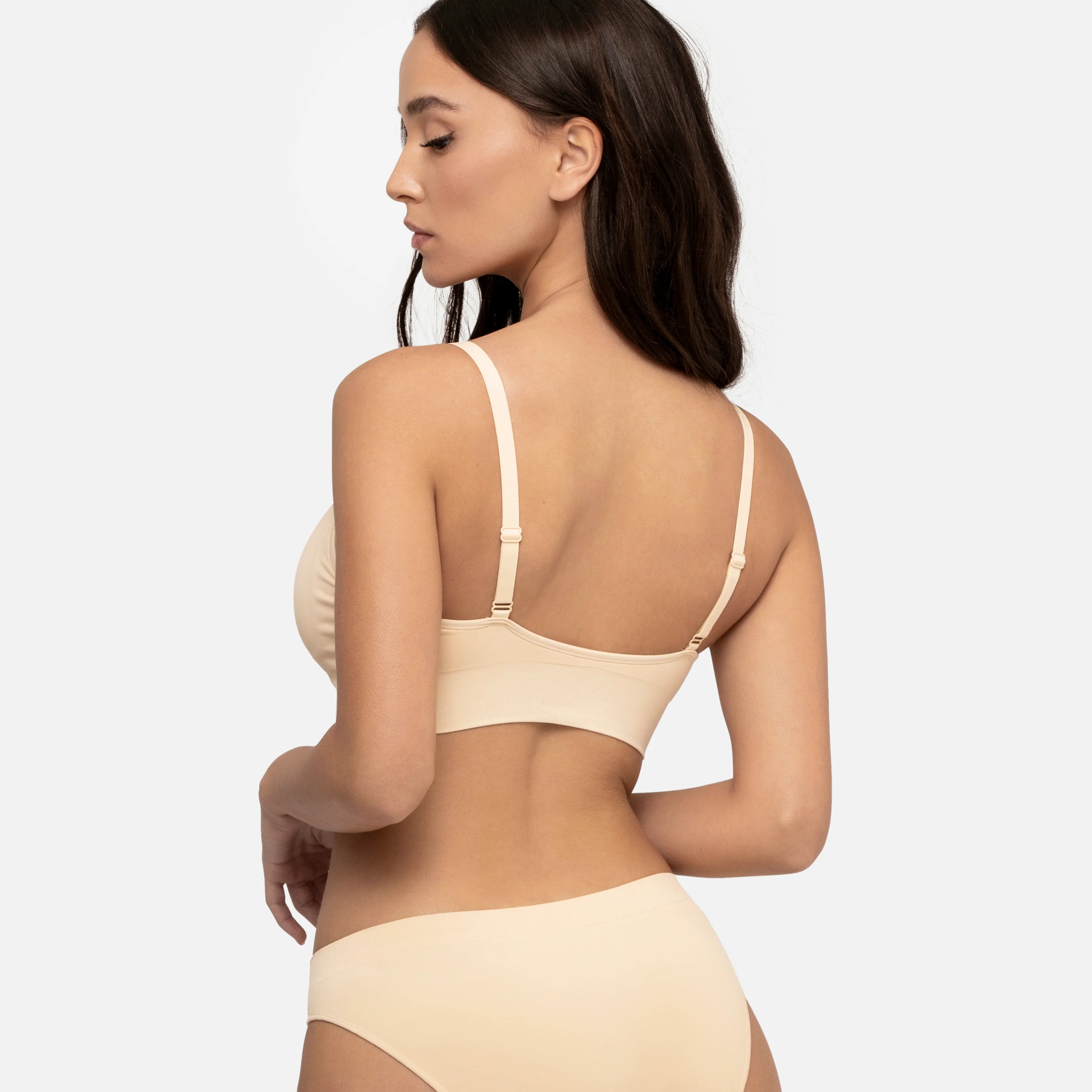 450 The Pullover Bralette - Image 3