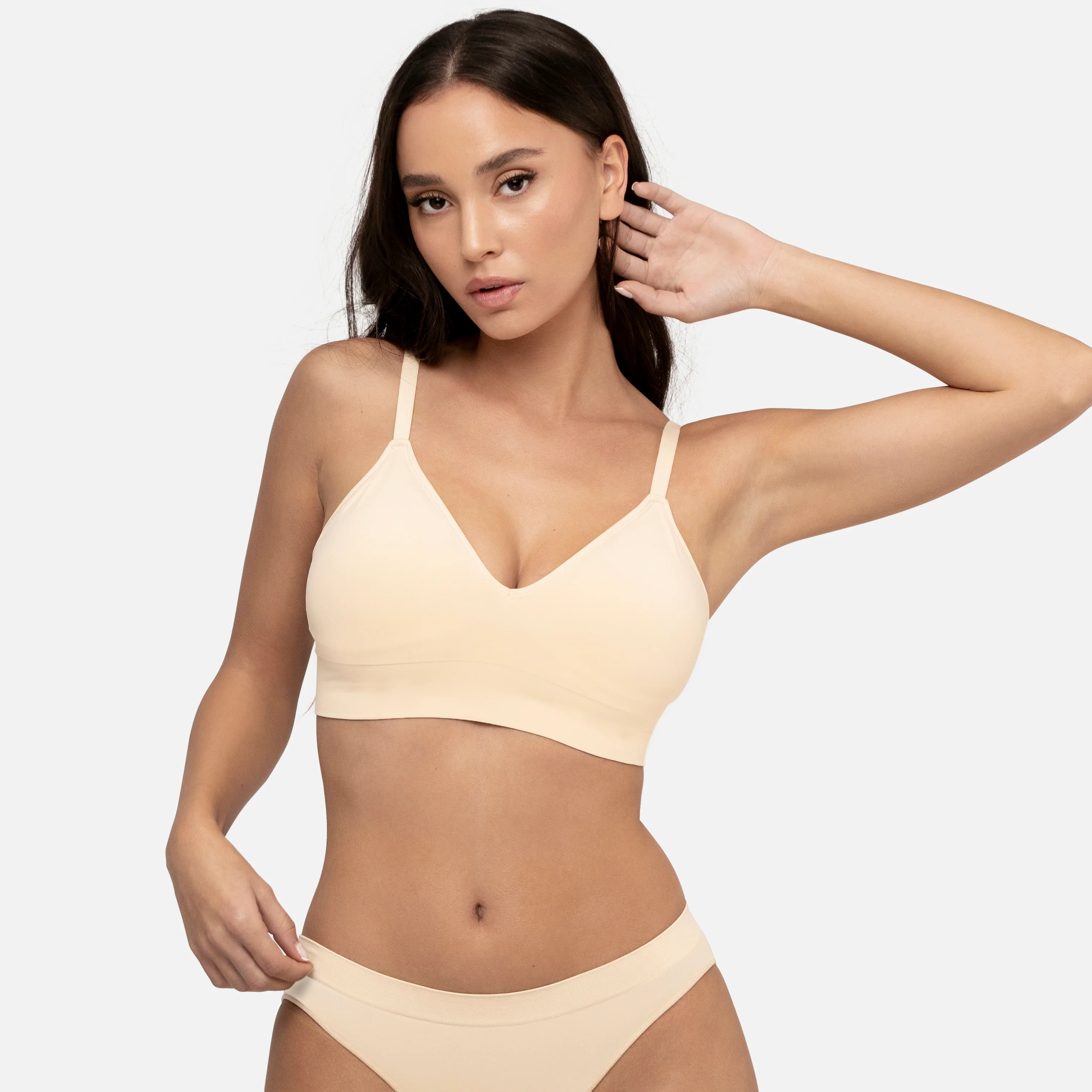 450 The Pullover Bralette - Image 4