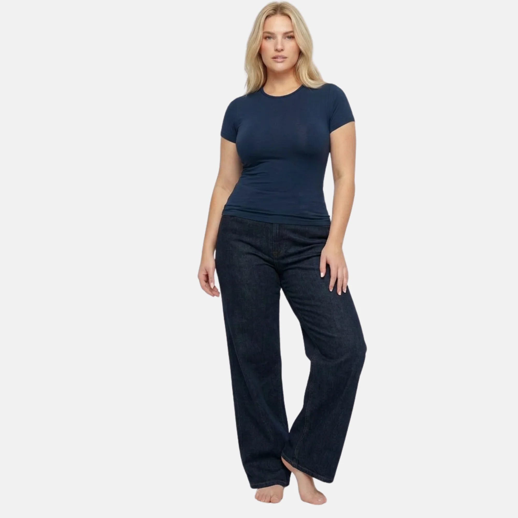 670 The Perfect T-Shirt - Image 2