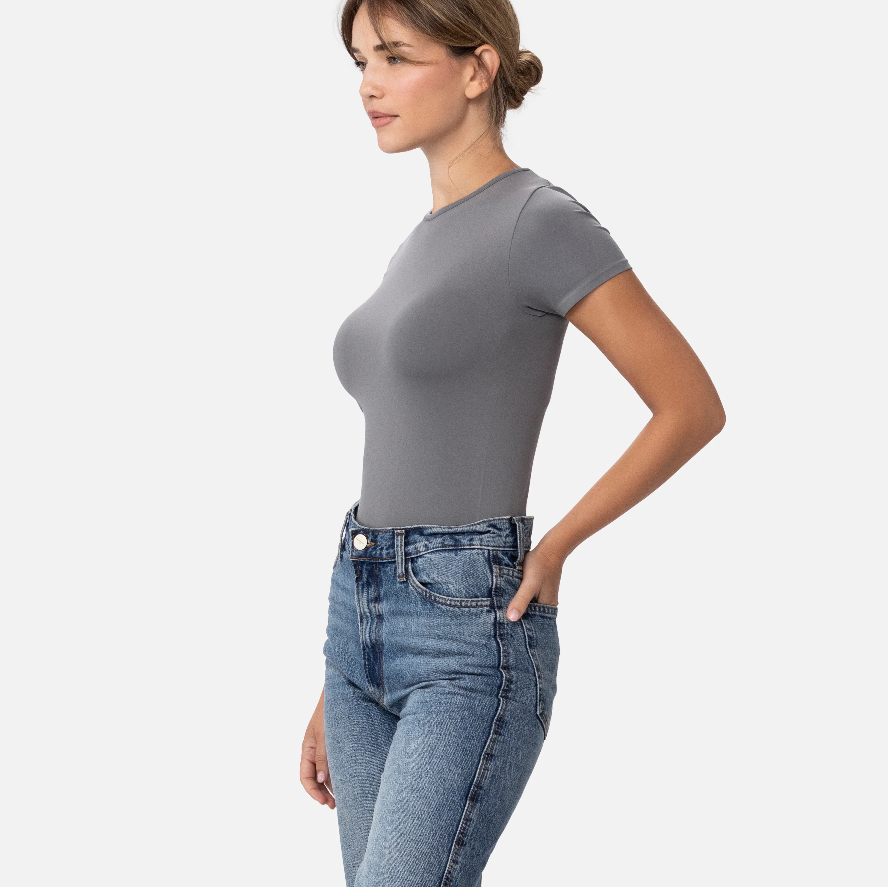 670 The Perfect T-Shirt - Image 3