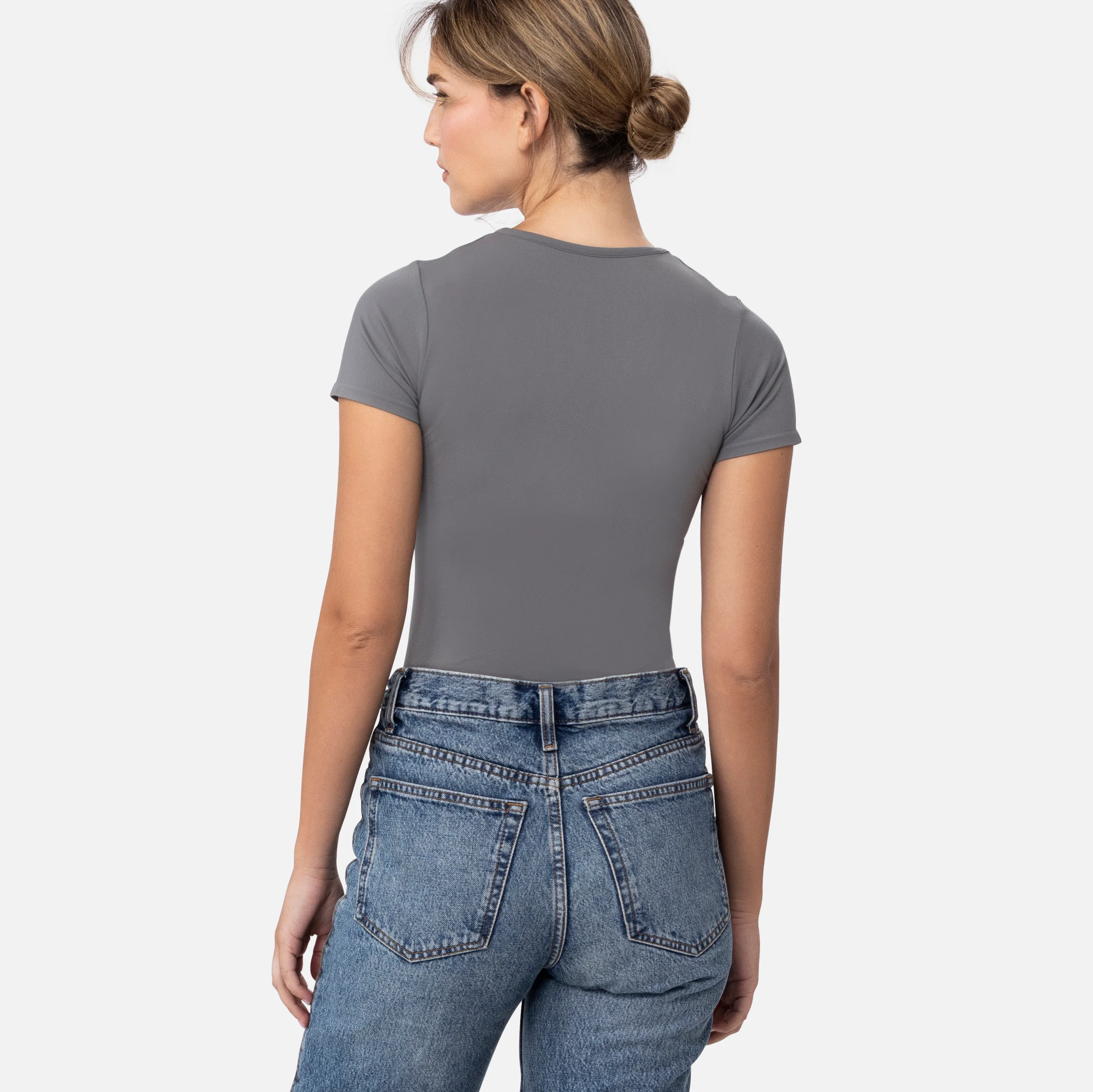 670 The Perfect T-Shirt - Image 4